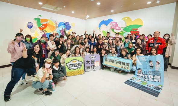 🎭✨ 超級粉絲見面會！第四梯次研習營首日圓滿成功！ ✨🎭