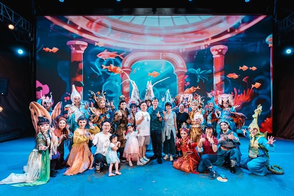 謝謝今晚來到臺東的觀眾朋友和風神寶寶兒童劇團 一起「龍龍」～